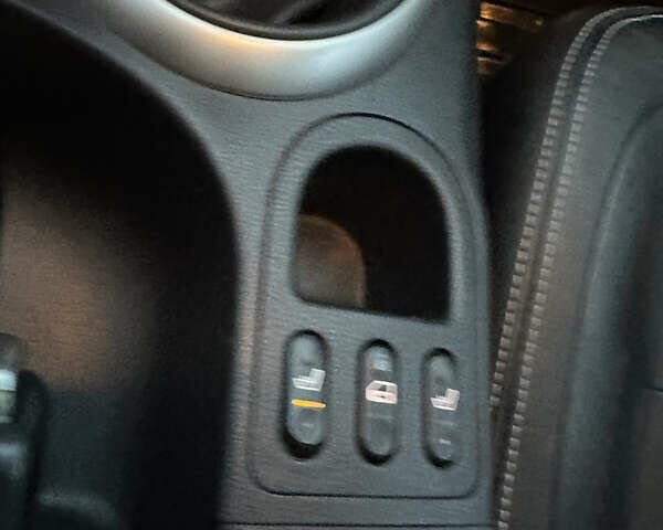 Серый Ниссан Кашкай 2, объемом двигателя 1.6 л и пробегом 240 тыс. км за 11399 $, фото 16 на Automoto.ua