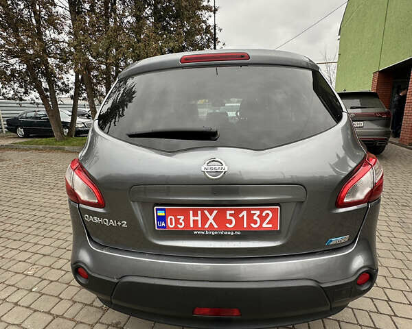Серый Ниссан Кашкай 2, объемом двигателя 1.6 л и пробегом 240 тыс. км за 10999 $, фото 5 на Automoto.ua