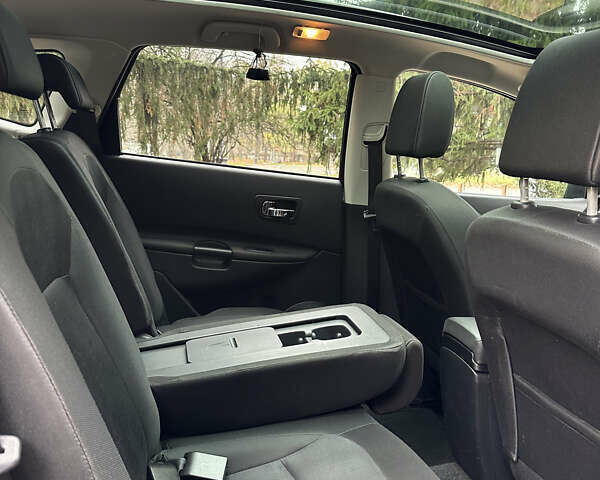 Серый Ниссан Кашкай 2, объемом двигателя 2 л и пробегом 218 тыс. км за 12400 $, фото 46 на Automoto.ua