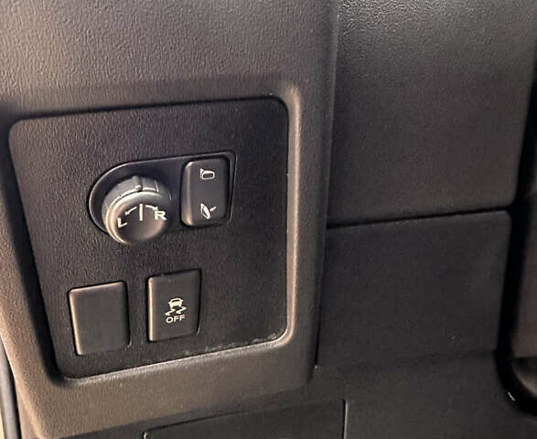 Серый Ниссан Кашкай 2, объемом двигателя 1.5 л и пробегом 257 тыс. км за 11299 $, фото 13 на Automoto.ua