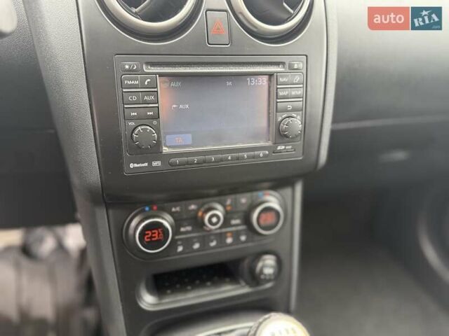 Сірий Ніссан Кашкай 2, об'ємом двигуна 1.5 л та пробігом 162 тис. км за 12500 $, фото 35 на Automoto.ua