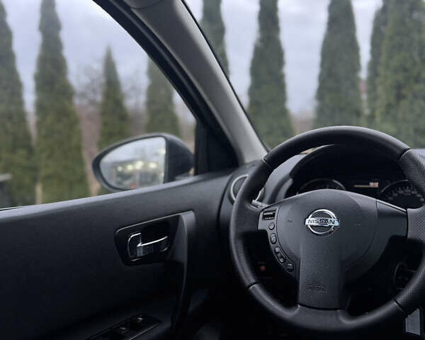 Серый Ниссан Кашкай 2, объемом двигателя 1.6 л и пробегом 277 тыс. км за 8999 $, фото 21 на Automoto.ua