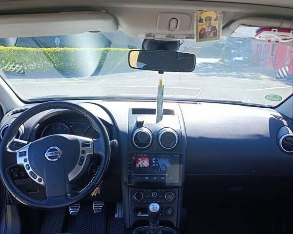 Серый Ниссан Кашкай 2, объемом двигателя 1.6 л и пробегом 276 тыс. км за 10800 $, фото 11 на Automoto.ua