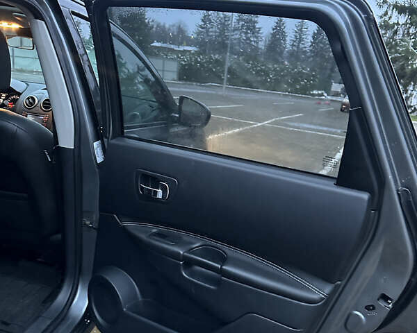 Сірий Ніссан Кашкай 2, об'ємом двигуна 1.6 л та пробігом 240 тис. км за 11199 $, фото 20 на Automoto.ua