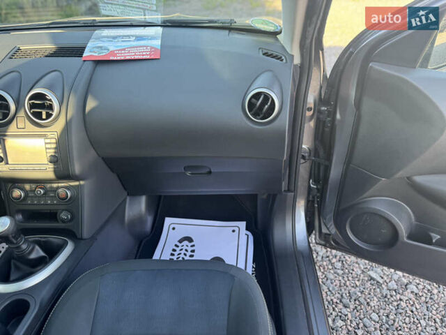 Ниссан Кашкай 2 2012 в Сарнах на Automoto.ua Серый Ниссан Кашкай 2, объемом двигателя 1.6 л и пробегом 220 тыс. км за 11350 $, фото 49 на Automoto.ua