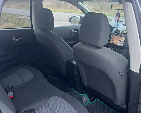 Сірий Ніссан Кашкай 2, об'ємом двигуна 1.46 л та пробігом 275 тис. км за 11000 $, фото 11 на Automoto.ua