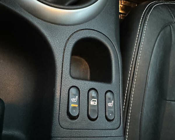 Сірий Ніссан Кашкай 2, об'ємом двигуна 1.6 л та пробігом 240 тис. км за 11199 $, фото 12 на Automoto.ua