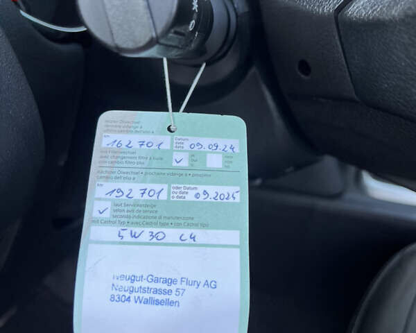 Сірий Ніссан Кашкай 2, об'ємом двигуна 1.6 л та пробігом 166 тис. км за 12500 $, фото 70 на Automoto.ua