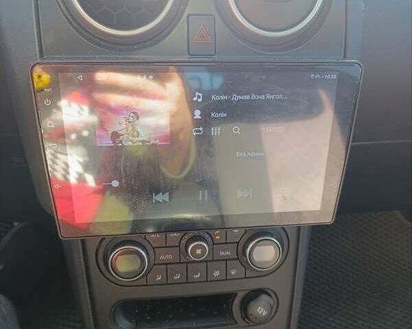 Серый Ниссан Кашкай 2, объемом двигателя 1.6 л и пробегом 276 тыс. км за 10800 $, фото 13 на Automoto.ua