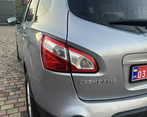 Сірий Ніссан Кашкай 2, об'ємом двигуна 1.6 л та пробігом 220 тис. км за 11550 $, фото 73 на Automoto.ua