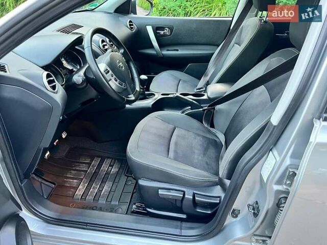Сірий Ніссан Кашкай 2, об'ємом двигуна 1.6 л та пробігом 268 тис. км за 11950 $, фото 21 на Automoto.ua