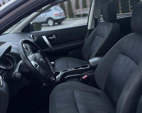 Серый Ниссан Кашкай 2, объемом двигателя 1.6 л и пробегом 239 тыс. км за 9199 $, фото 22 на Automoto.ua