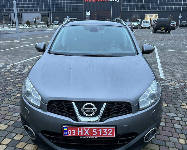 Сірий Ніссан Кашкай 2, об'ємом двигуна 1.6 л та пробігом 240 тис. км за 11199 $, фото 1 на Automoto.ua