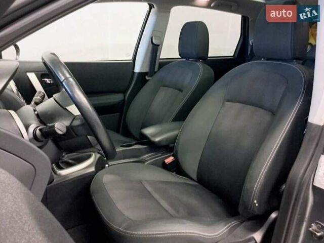 Серый Ниссан Кашкай 2, объемом двигателя 1.6 л и пробегом 162 тыс. км за 12850 $, фото 13 на Automoto.ua