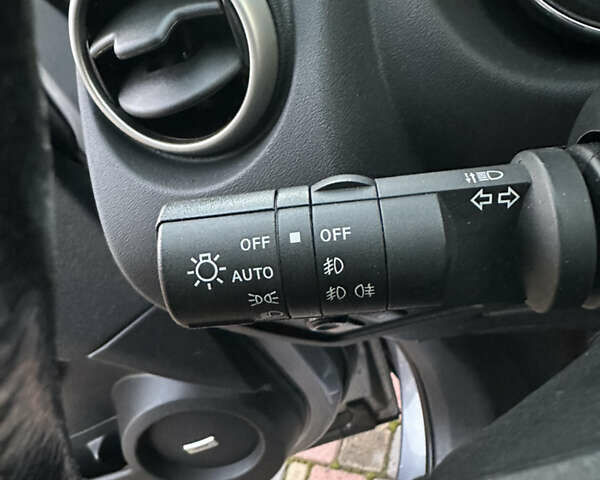 Сірий Ніссан Кашкай 2, об'ємом двигуна 1.6 л та пробігом 220 тис. км за 11550 $, фото 40 на Automoto.ua