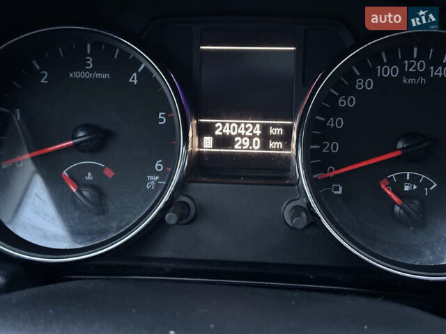 Сірий Ніссан Кашкай 2, об'ємом двигуна 1.6 л та пробігом 240 тис. км за 11199 $, фото 15 на Automoto.ua