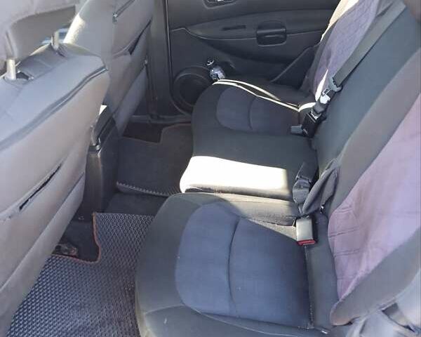 Серый Ниссан Кашкай 2, объемом двигателя 1.6 л и пробегом 276 тыс. км за 10800 $, фото 9 на Automoto.ua