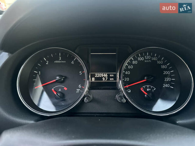 Сірий Ніссан Кашкай 2, об'ємом двигуна 1.6 л та пробігом 220 тис. км за 11550 $, фото 33 на Automoto.ua