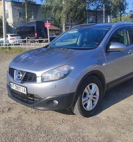 Серый Ниссан Кашкай 2, объемом двигателя 2 л и пробегом 262 тыс. км за 11500 $, фото 5 на Automoto.ua