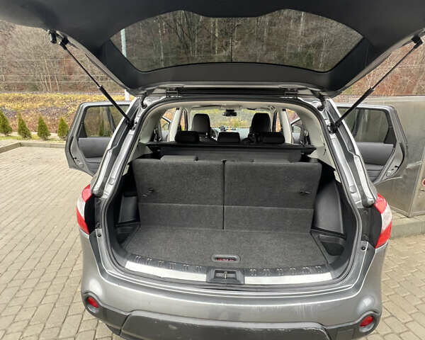 Сірий Ніссан Кашкай 2, об'ємом двигуна 1.6 л та пробігом 246 тис. км за 11400 $, фото 27 на Automoto.ua