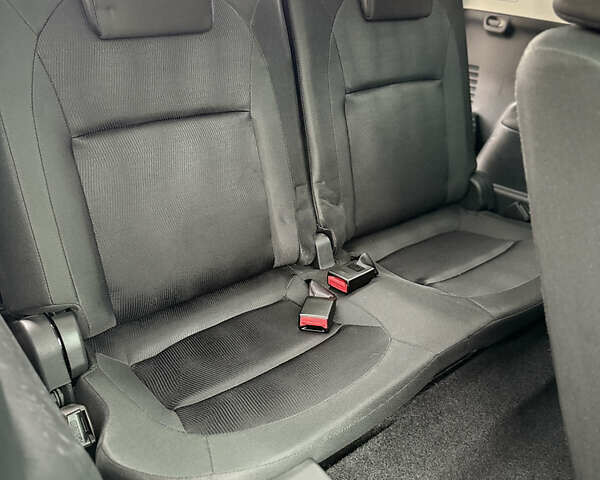 Серый Ниссан Кашкай 2, объемом двигателя 2 л и пробегом 168 тыс. км за 10700 $, фото 18 на Automoto.ua