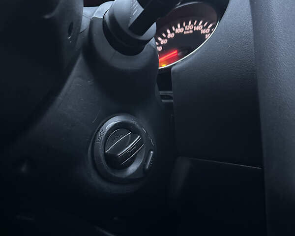 Серый Ниссан Кашкай 2, объемом двигателя 1.6 л и пробегом 240 тыс. км за 10999 $, фото 27 на Automoto.ua