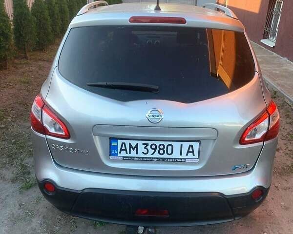 Сірий Ніссан Кашкай 2, об'ємом двигуна 1.6 л та пробігом 268 тис. км за 11950 $, фото 2 на Automoto.ua