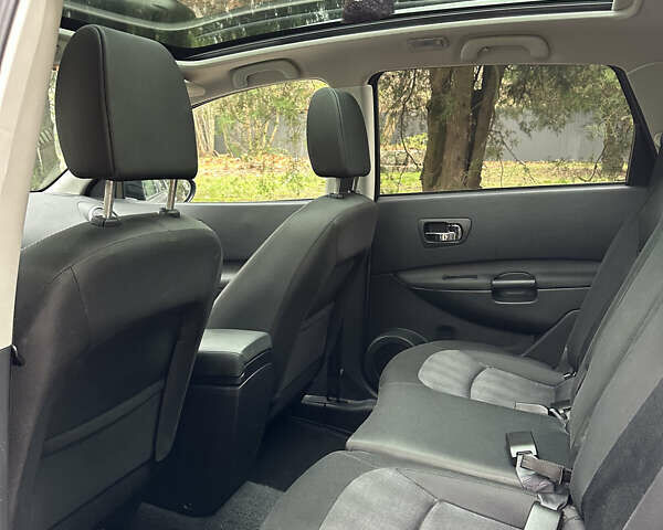 Серый Ниссан Кашкай 2, объемом двигателя 2 л и пробегом 218 тыс. км за 12400 $, фото 43 на Automoto.ua