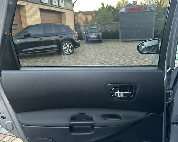 Сірий Ніссан Кашкай 2, об'ємом двигуна 1.6 л та пробігом 220 тис. км за 11550 $, фото 45 на Automoto.ua