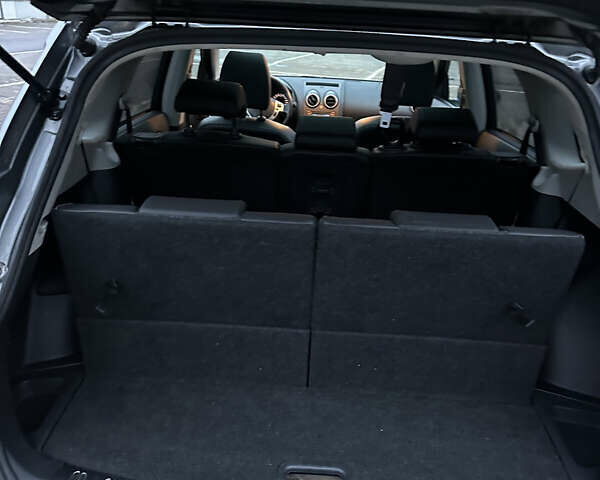 Серый Ниссан Кашкай 2, объемом двигателя 1.6 л и пробегом 240 тыс. км за 11399 $, фото 28 на Automoto.ua