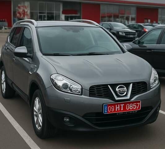 Серый Ниссан Кашкай 2, объемом двигателя 1.6 л и пробегом 162 тыс. км за 12850 $, фото 9 на Automoto.ua