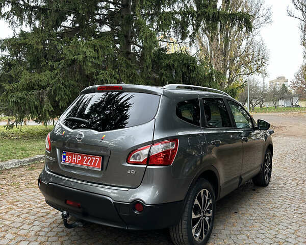 Серый Ниссан Кашкай 2, объемом двигателя 2 л и пробегом 218 тыс. км за 12400 $, фото 8 на Automoto.ua