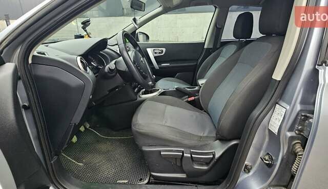 Сірий Ніссан Кашкай 2, об'ємом двигуна 1.6 л та пробігом 213 тис. км за 10999 $, фото 4 на Automoto.ua