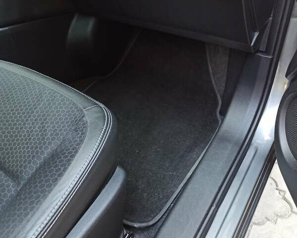 Серый Ниссан Кашкай 2, объемом двигателя 1.6 л и пробегом 193 тыс. км за 13300 $, фото 35 на Automoto.ua