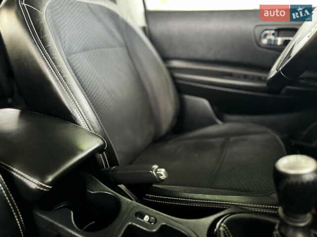 Серый Ниссан Кашкай 2, объемом двигателя 1.5 л и пробегом 220 тыс. км за 12299 $, фото 115 на Automoto.ua