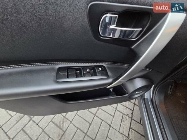 Серый Ниссан Кашкай 2, объемом двигателя 1.6 л и пробегом 180 тыс. км за 11300 $, фото 12 на Automoto.ua