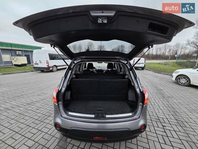 Серый Ниссан Кашкай 2, объемом двигателя 1.6 л и пробегом 180 тыс. км за 11300 $, фото 36 на Automoto.ua