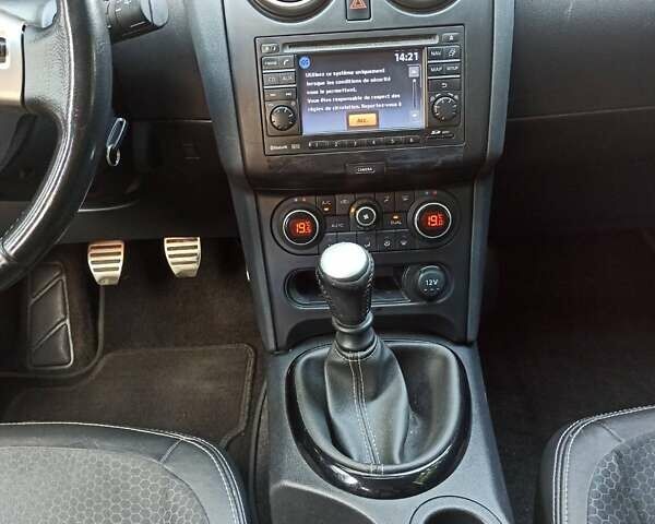 Серый Ниссан Кашкай 2, объемом двигателя 1.6 л и пробегом 193 тыс. км за 13300 $, фото 38 на Automoto.ua