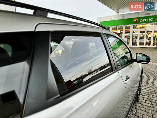 Серый Ниссан Кашкай 2, объемом двигателя 1.5 л и пробегом 220 тыс. км за 12299 $, фото 73 на Automoto.ua