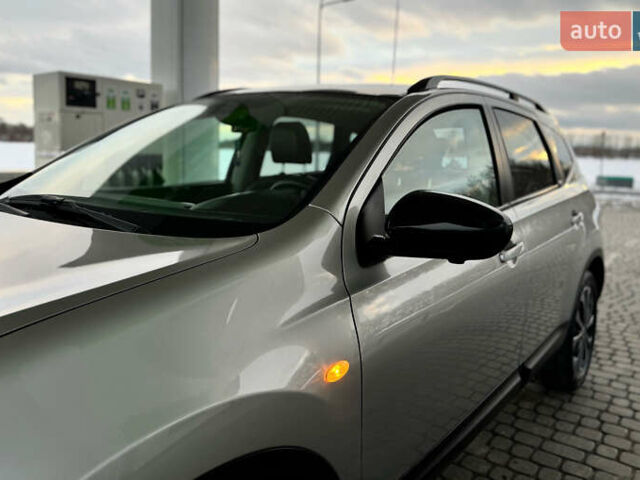 Серый Ниссан Кашкай 2, объемом двигателя 1.5 л и пробегом 220 тыс. км за 12299 $, фото 15 на Automoto.ua