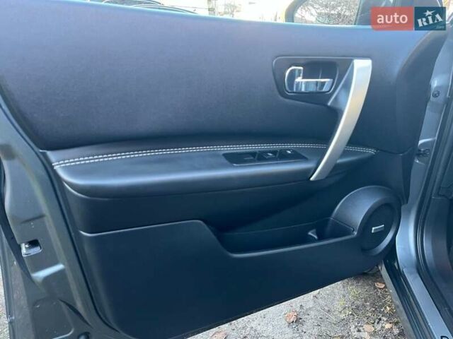 Сірий Ніссан Кашкай 2, об'ємом двигуна 2 л та пробігом 227 тис. км за 13900 $, фото 18 на Automoto.ua
