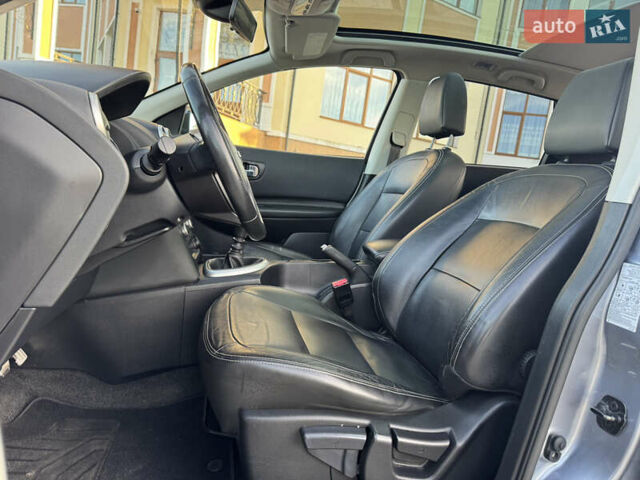 Серый Ниссан Кашкай 2, объемом двигателя 1.6 л и пробегом 180 тыс. км за 11999 $, фото 32 на Automoto.ua