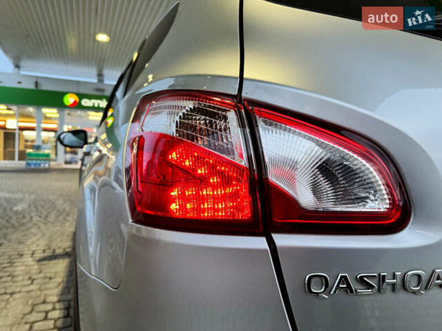 Серый Ниссан Кашкай 2, объемом двигателя 1.5 л и пробегом 220 тыс. км за 12299 $, фото 31 на Automoto.ua