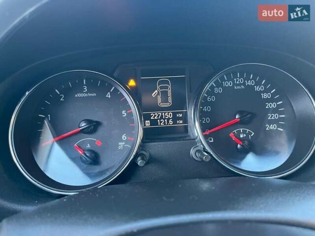 Сірий Ніссан Кашкай 2, об'ємом двигуна 2 л та пробігом 227 тис. км за 13900 $, фото 31 на Automoto.ua