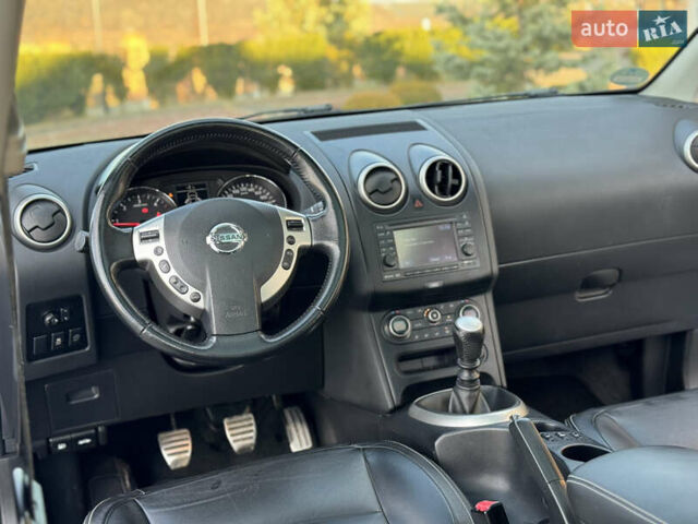 Серый Ниссан Кашкай 2, объемом двигателя 1.6 л и пробегом 180 тыс. км за 11999 $, фото 50 на Automoto.ua