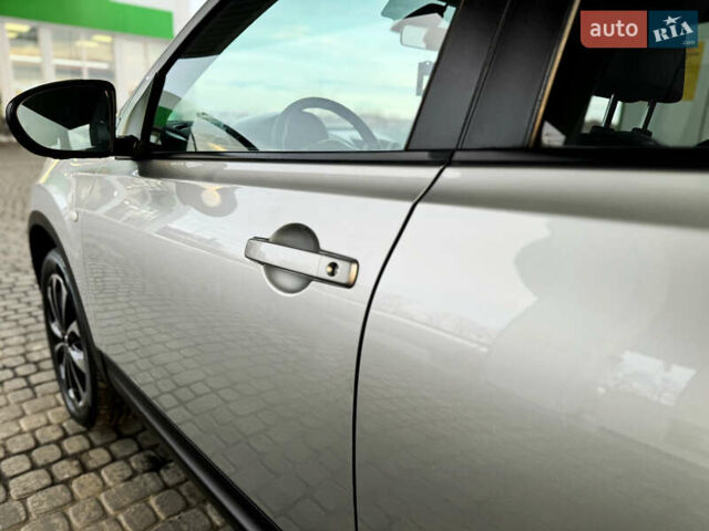 Серый Ниссан Кашкай 2, объемом двигателя 1.5 л и пробегом 220 тыс. км за 12299 $, фото 40 на Automoto.ua