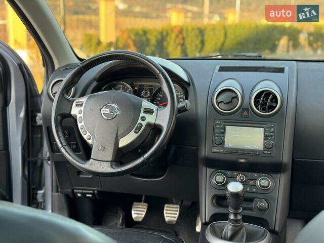 Серый Ниссан Кашкай 2, объемом двигателя 1.6 л и пробегом 180 тыс. км за 11999 $, фото 44 на Automoto.ua