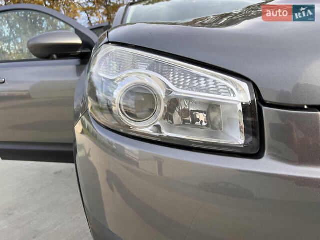 Ниссан Кашкай 2 2013 в Луцке на Automoto.ua Серый Ниссан Кашкай 2, объемом двигателя 2 л и пробегом 219 тыс. км за 10750 $, фото 7 на Automoto.ua