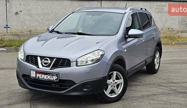 Сірий Ніссан Кашкай 2, об'ємом двигуна 1.6 л та пробігом 213 тис. км за 10999 $, фото 2 на Automoto.ua