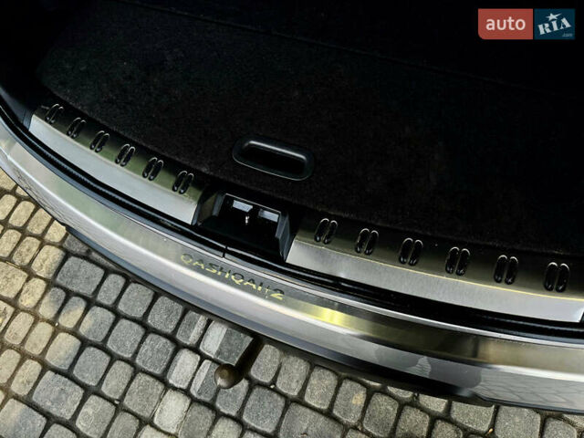 Серый Ниссан Кашкай 2, объемом двигателя 1.5 л и пробегом 220 тыс. км за 12299 $, фото 128 на Automoto.ua
